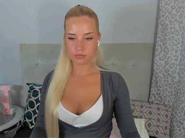 KristyAngel webcam