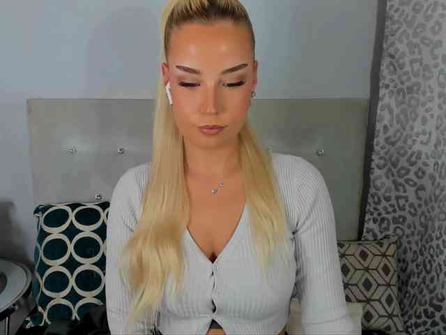 KristyAngel webcam