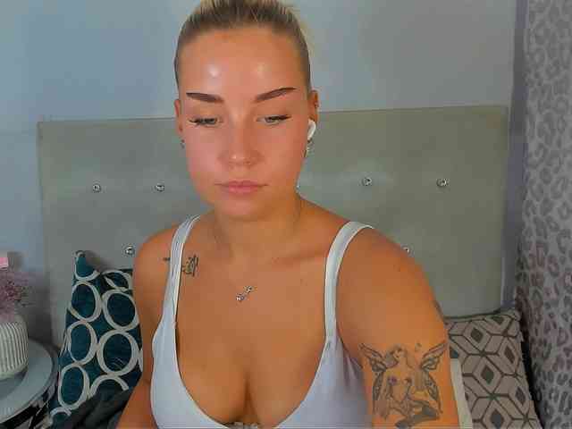 KristyAngel webcam