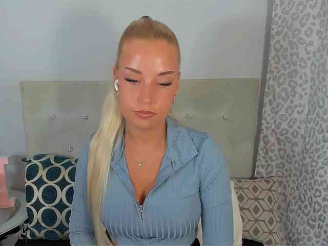 KristyAngel webcam