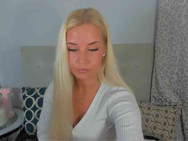 Model: KristyAngel