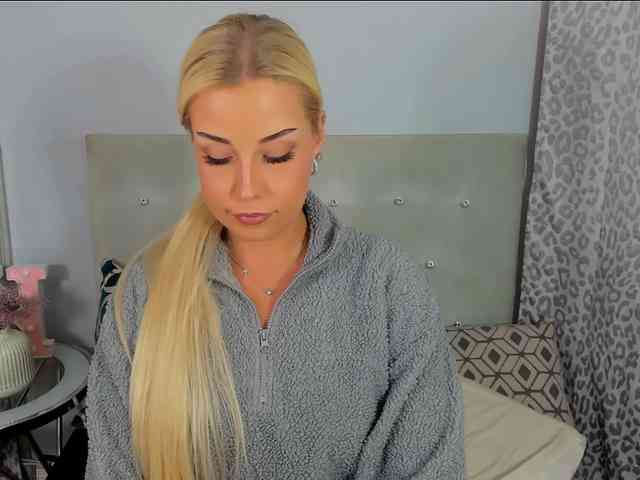 KristyAngel webcam