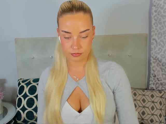 KristyAngel webcam