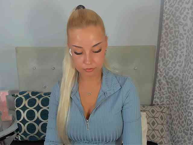 KristyAngel webcam