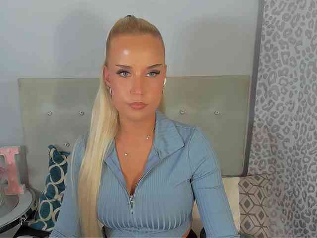 KristyAngel webcam