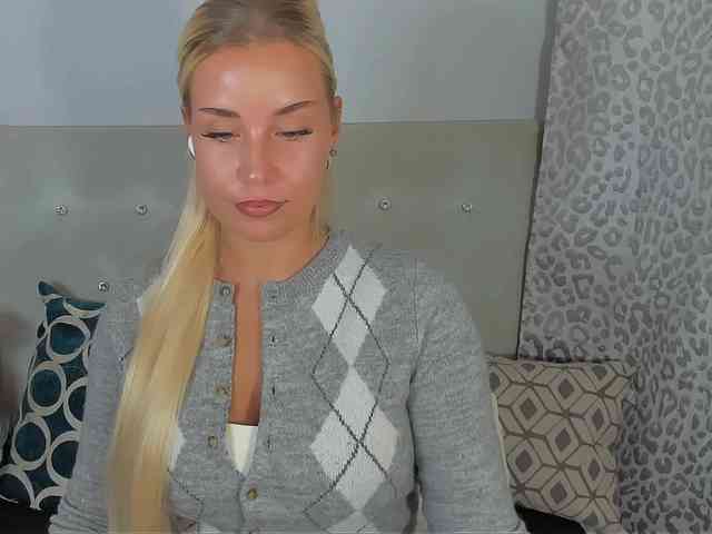 KristyAngel webcam
