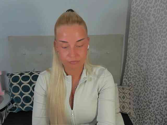 KristyAngel webcam
