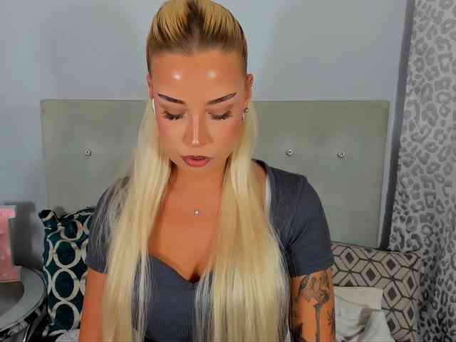 KristyAngel webcam