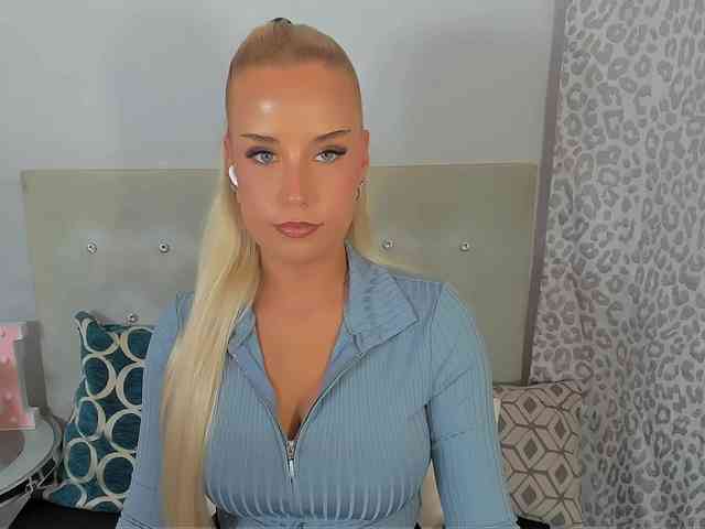 KristyAngel webcam