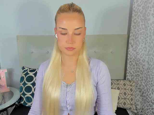 KristyAngel webcam