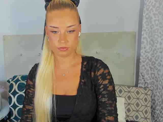 KristyAngel webcam