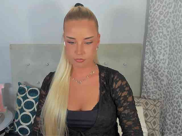 KristyAngel webcam
