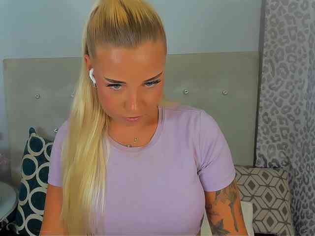 KristyAngel webcam