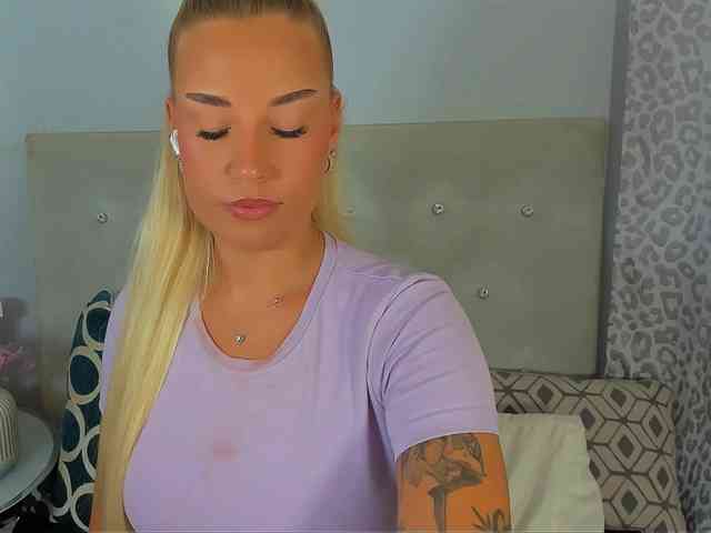 Model: KristyAngel