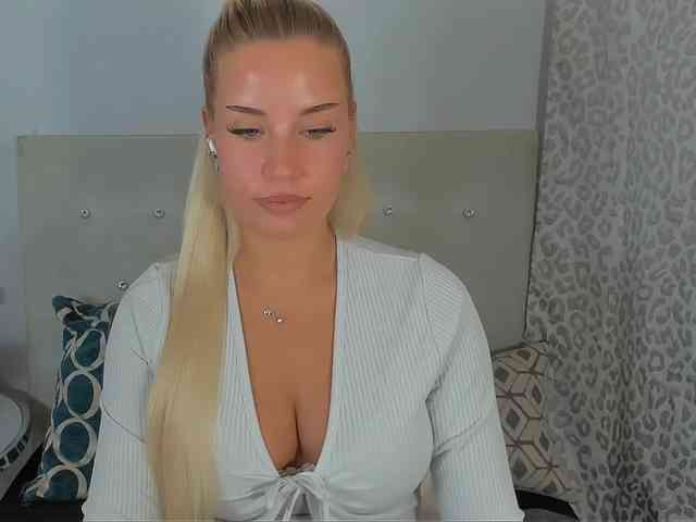 KristyAngel webcam