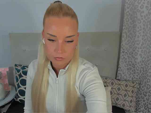 KristyAngel webcam