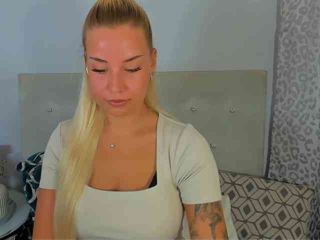 KristyAngel webcam