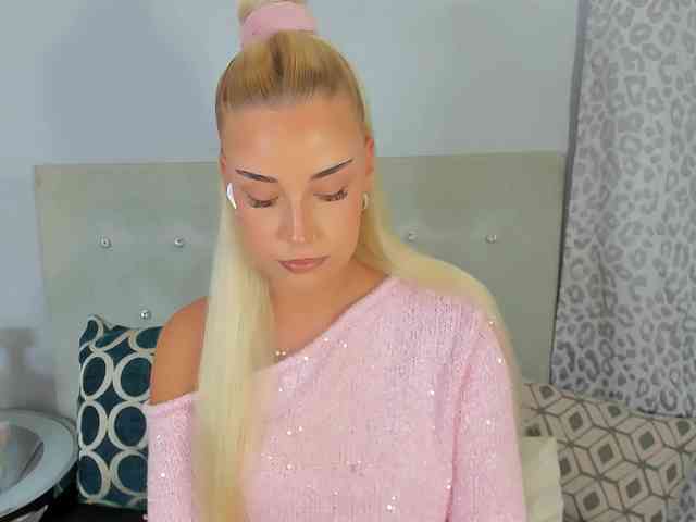 KristyAngel webcam
