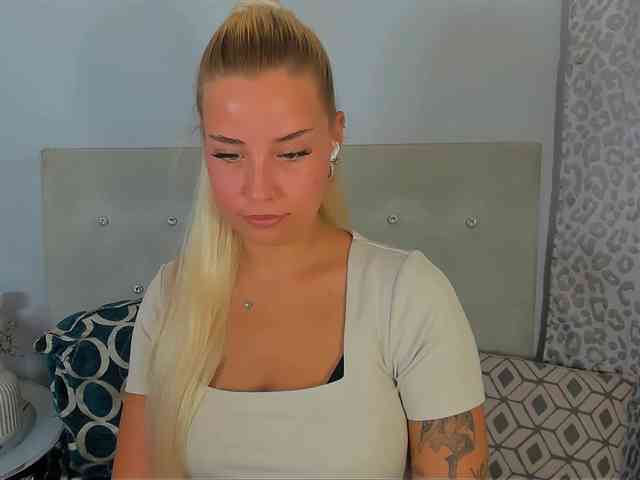 KristyAngel webcam