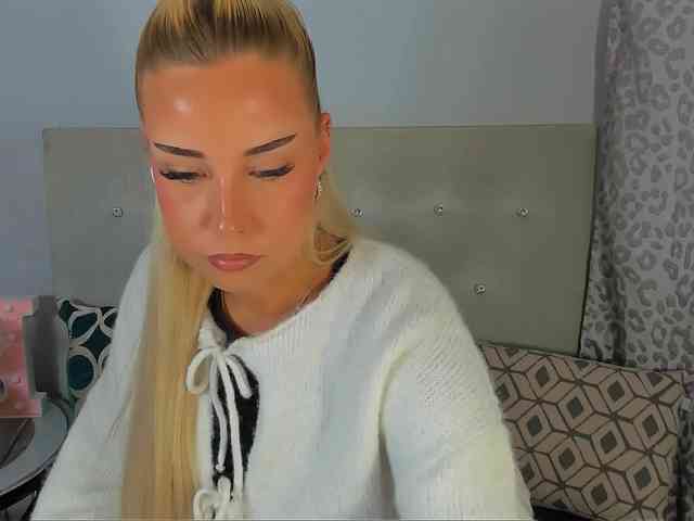 KristyAngel webcam