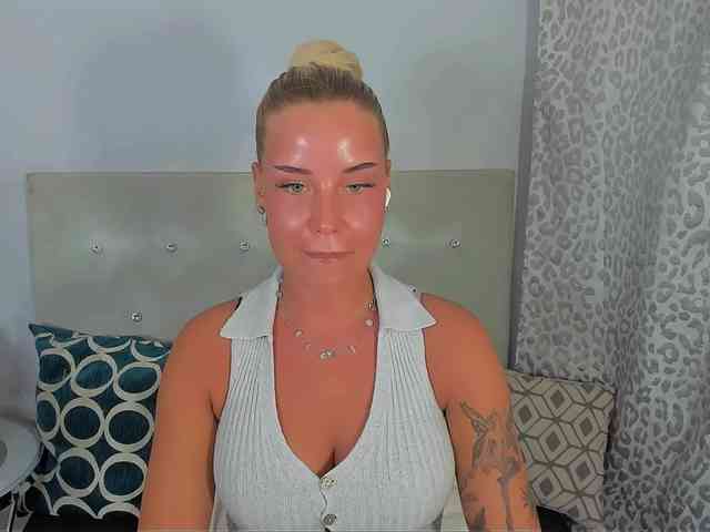 KristyAngel webcam