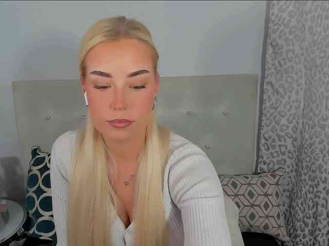 KristyAngel webcam