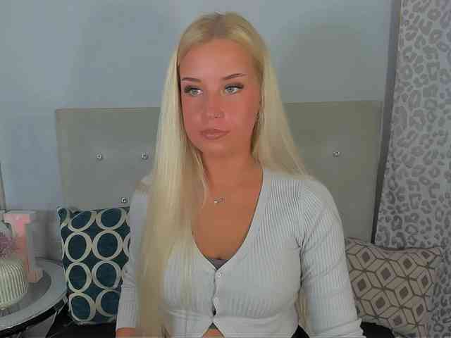 KristyAngel webcam