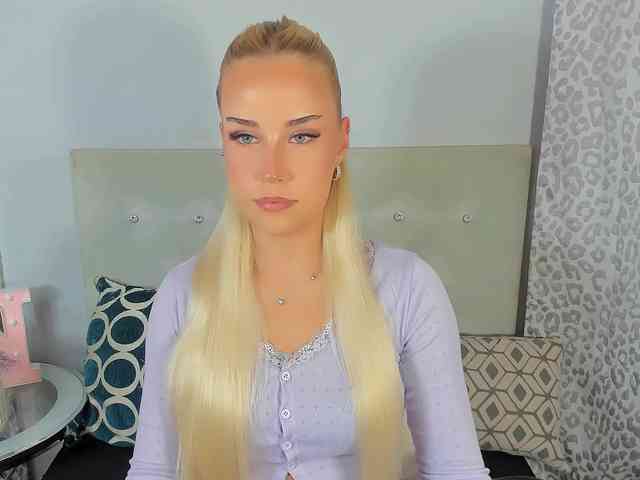 Model: KristyAngel