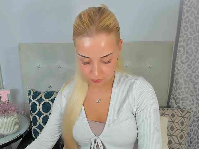 KristyAngel webcam