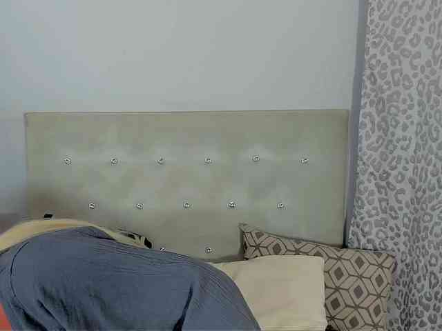 KristyAngel webcam