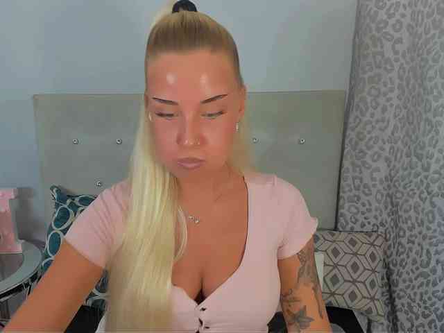 KristyAngel webcam