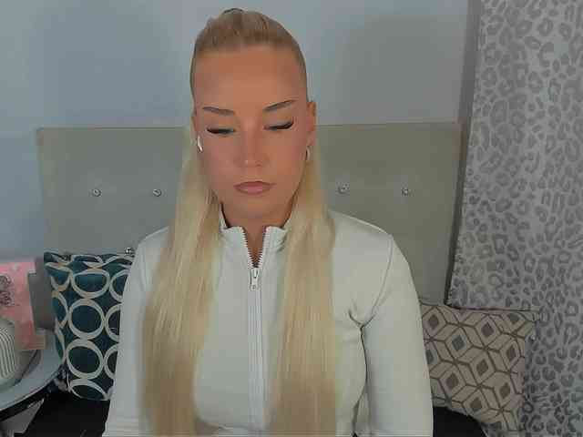 KristyAngel webcam