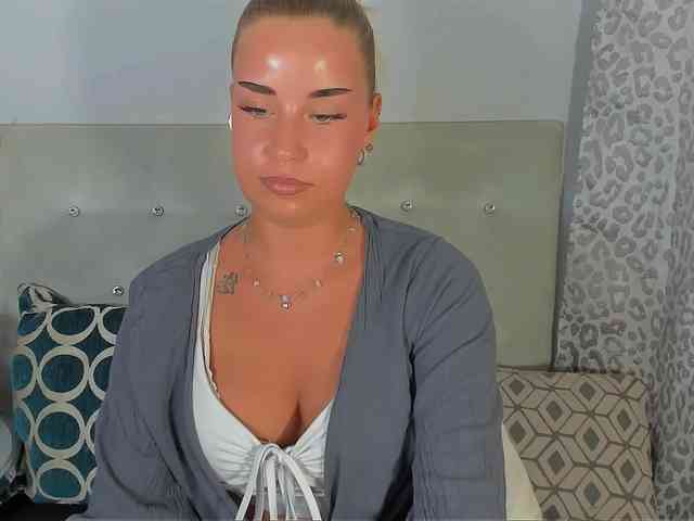 KristyAngel webcam
