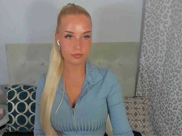 KristyAngel webcam