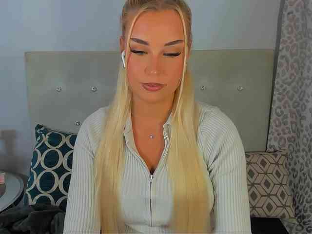 Model: KristyAngel