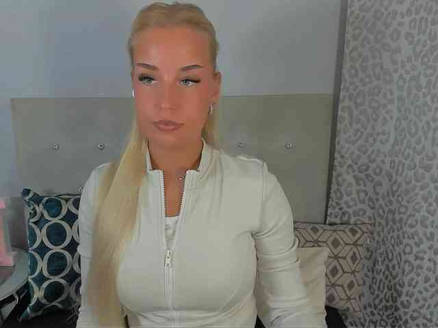 Model: KristyAngel