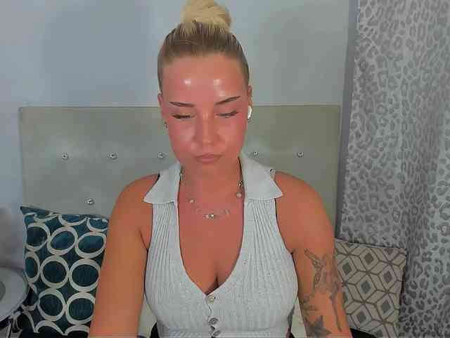 KristyAngel webcam