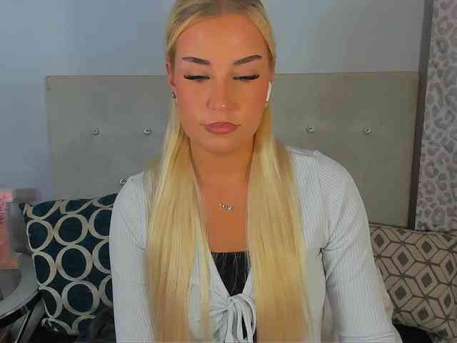 KristyAngel webcam