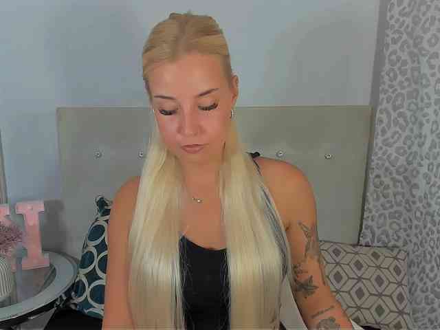 KristyAngel webcam