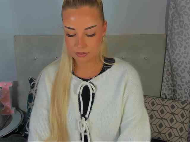 KristyAngel webcam