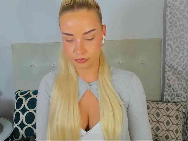 KristyAngel webcam