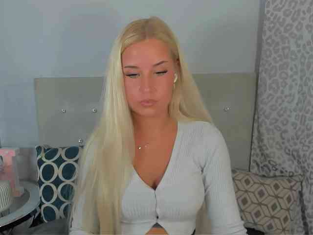 Model: KristyAngel