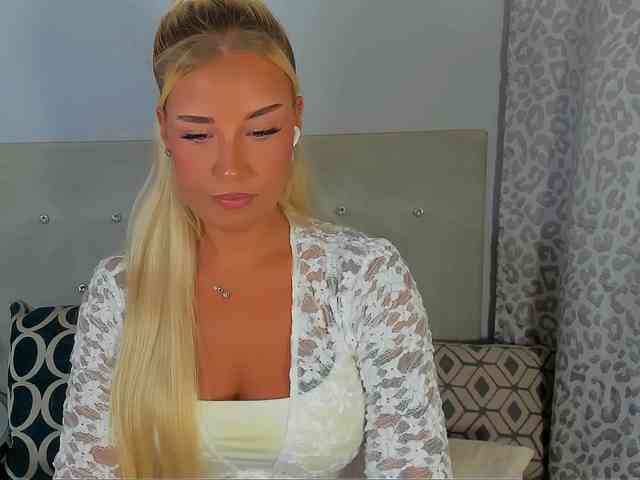 KristyAngel webcam