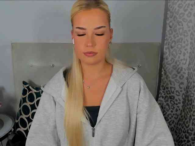 KristyAngel webcam
