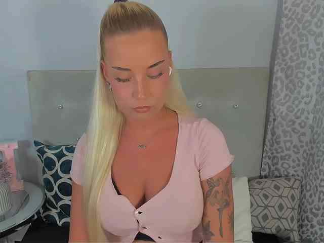 KristyAngel webcam