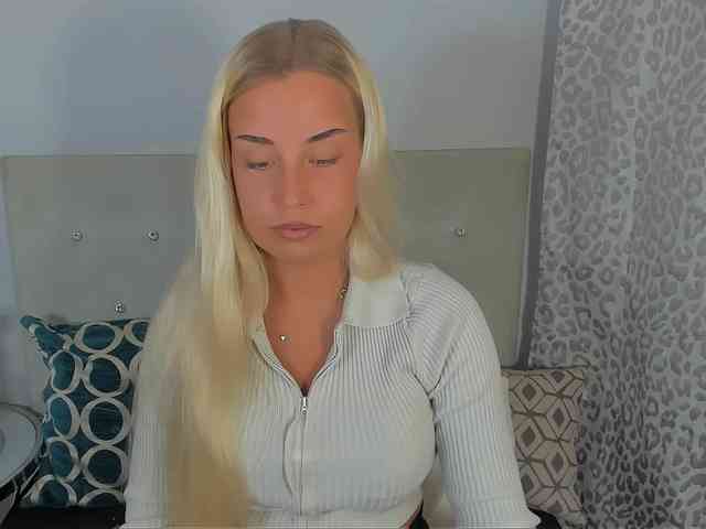 KristyAngel webcam