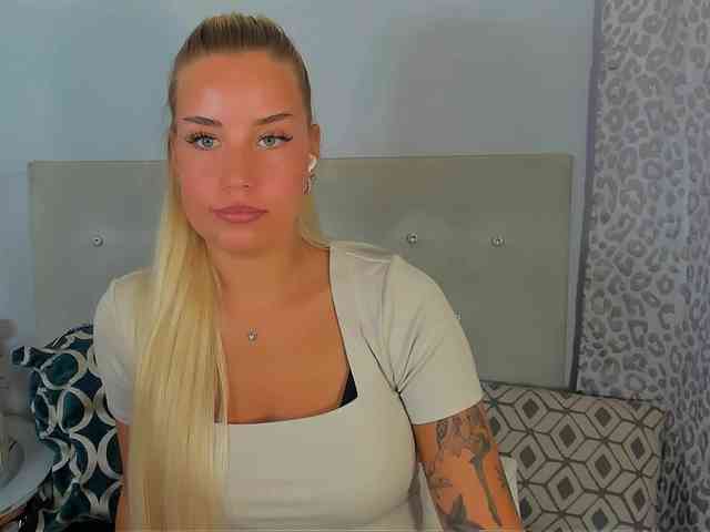 KristyAngel webcam