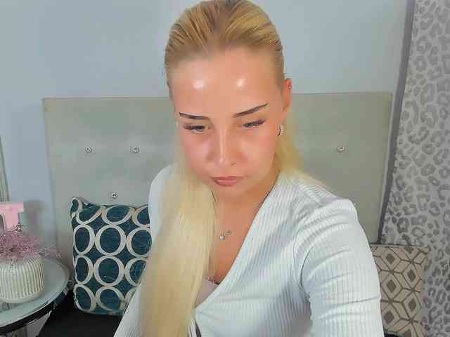 KristyAngel webcam