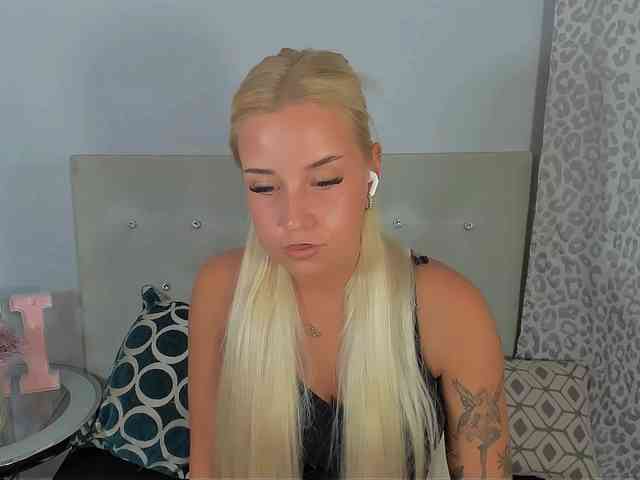 KristyAngel webcam