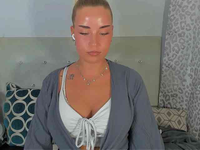 KristyAngel webcam